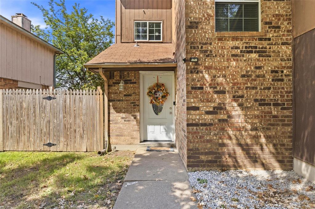 Two Worlds Rev - Residential