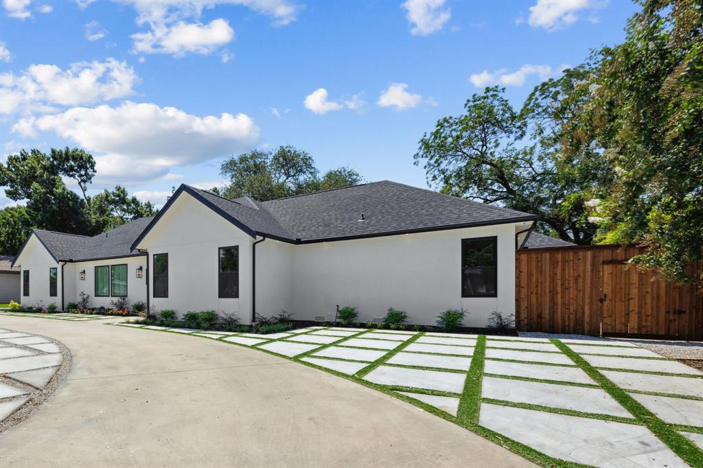 6422 Walnut Hill Lane