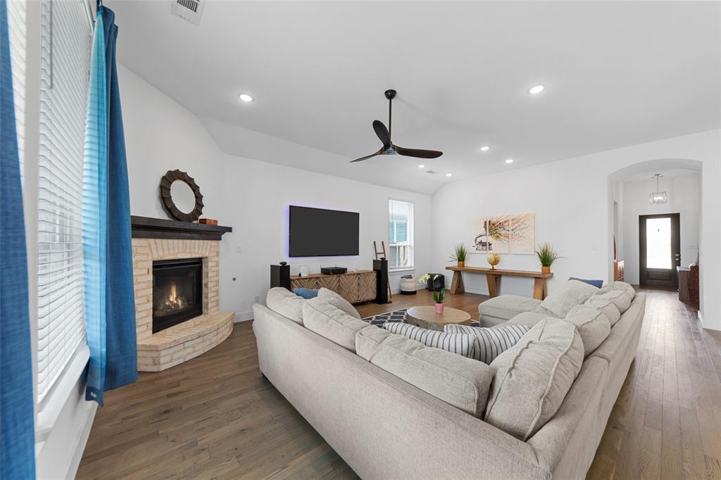 Glen Crossing West Ph 1b - Residential Lease