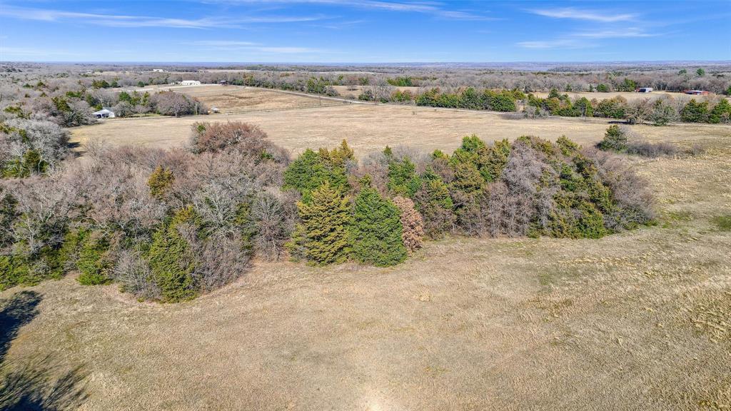 Twin Oaks - Land
