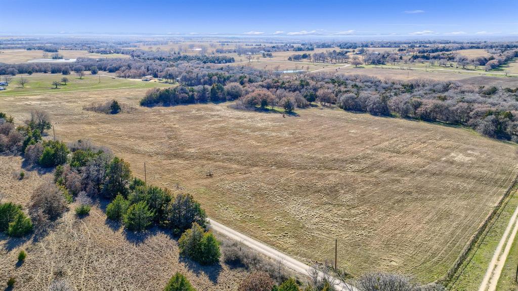Twin Oaks - Land