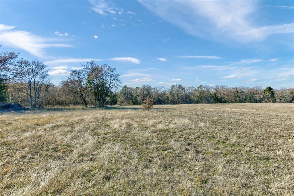 Twin Oaks - Land