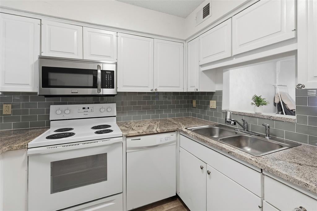 1205 Roaring Springs Road 1205