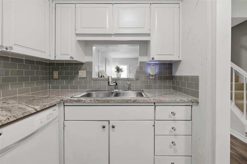 1205 Roaring Springs Road 1205