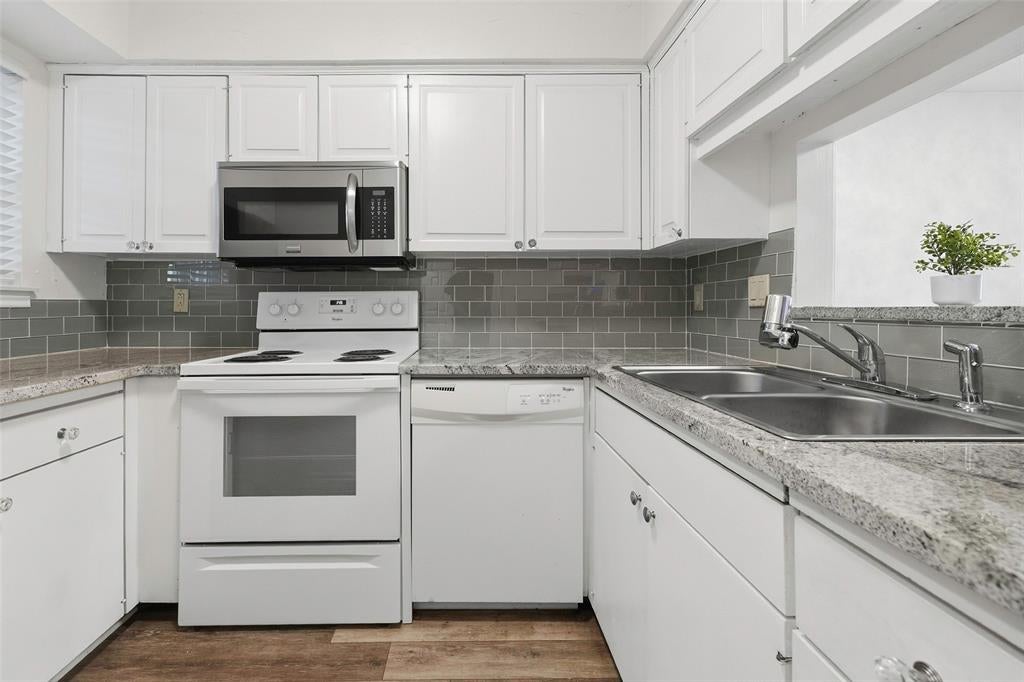 1205 Roaring Springs Road 1205