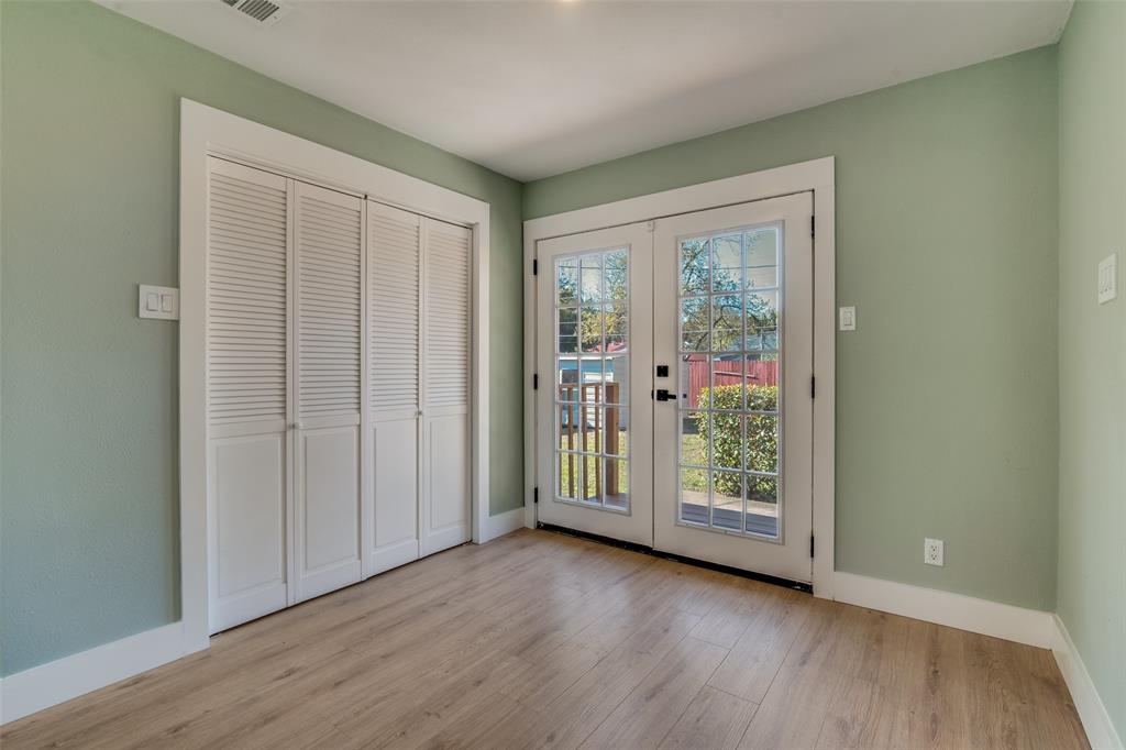 Cloverdale 05 - Residential