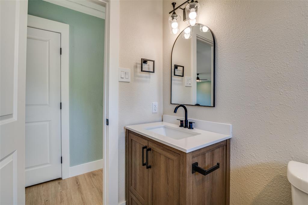 Cloverdale 05 - Residential