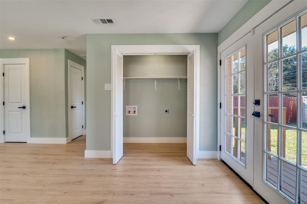 Cloverdale 05 - Residential