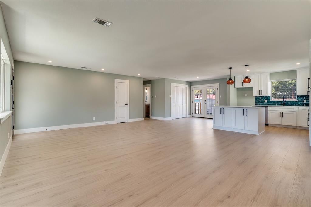 Cloverdale 05 - Residential