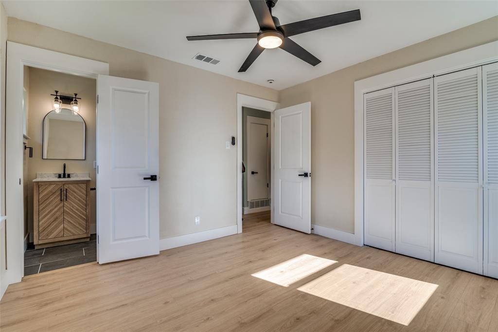 Cloverdale 05 - Residential