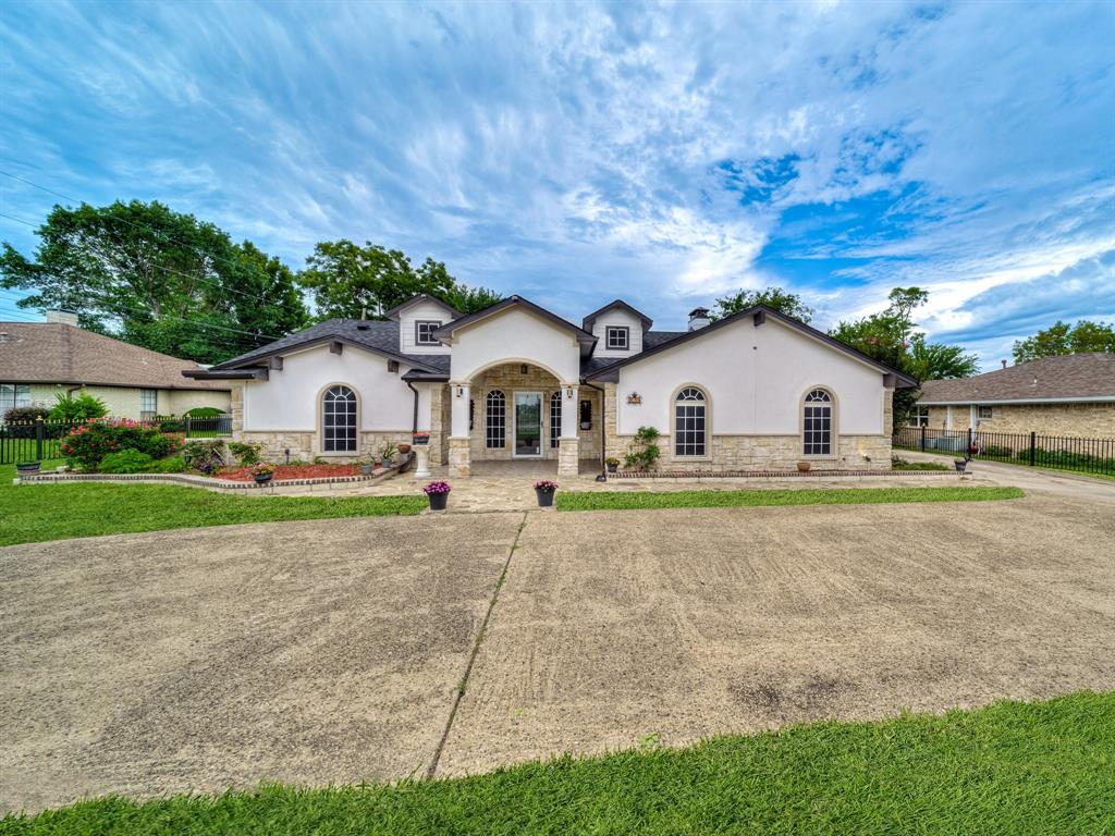 320 E Tripp Road