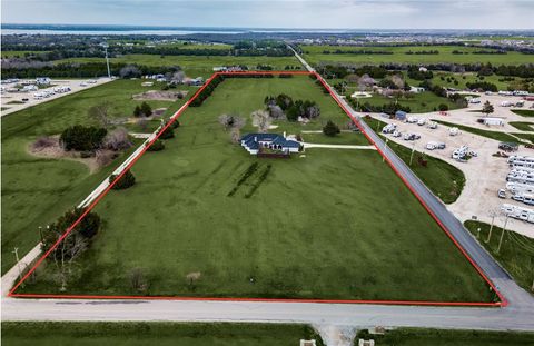 Photo of 4610 County Road 551, Farmersville, TX 75442 (MLS # 21205786)