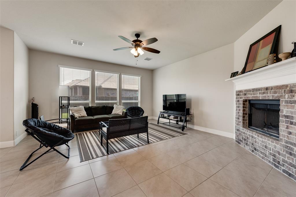 Paloma Crk South Ph 3 D - Residential Lease