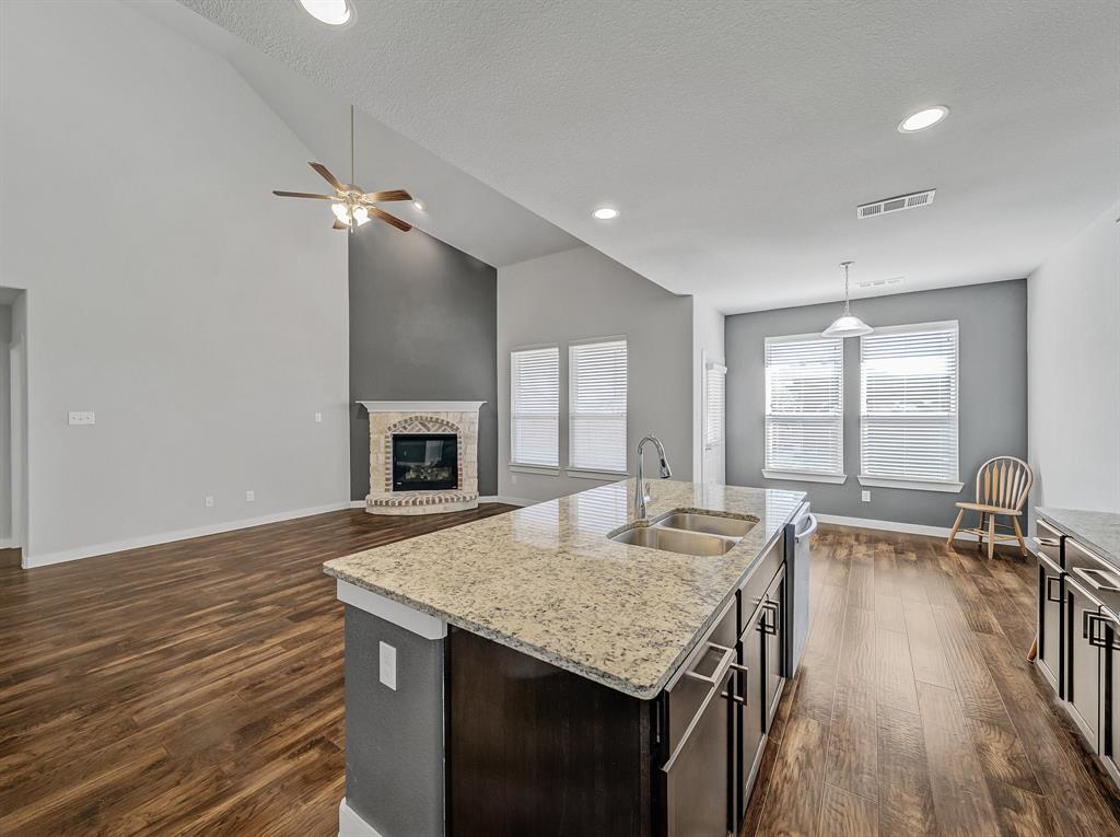 1101 Kingston Court