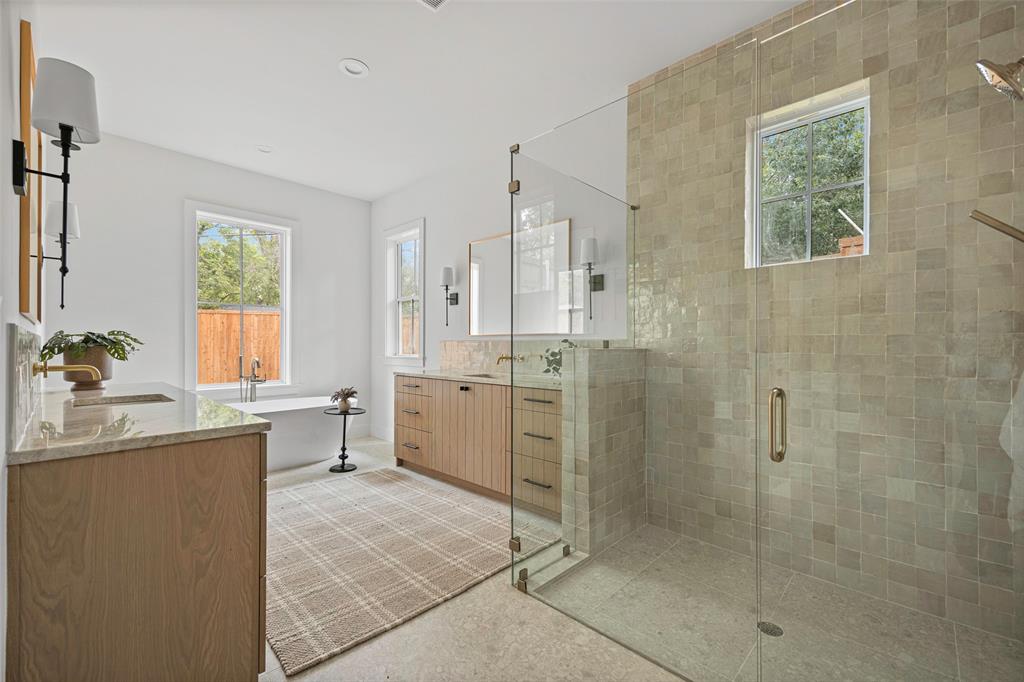 Casa Linda Estates - Residential