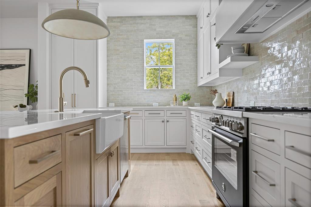 Casa Linda Estates - Residential