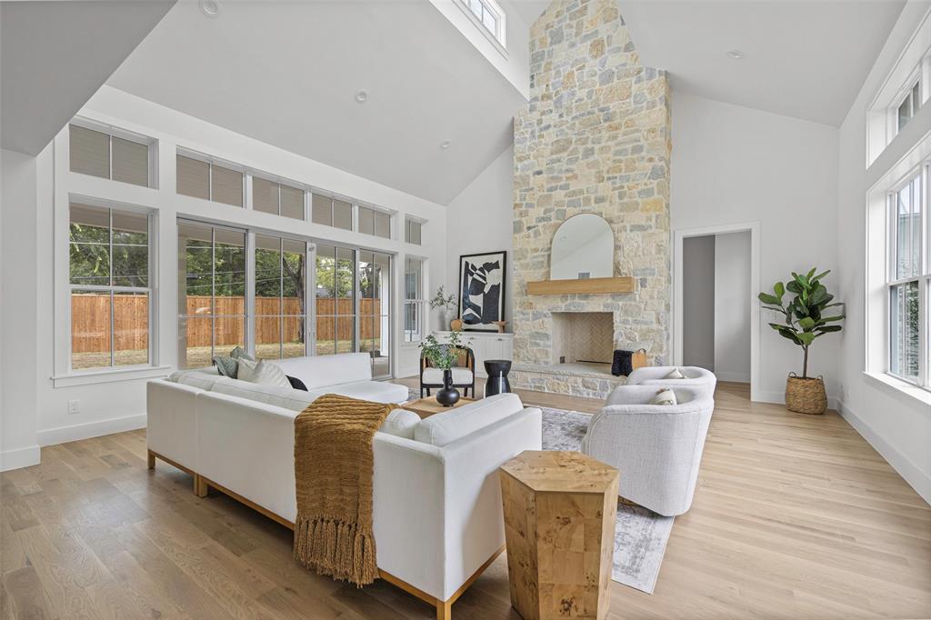 Casa Linda Estates - Residential