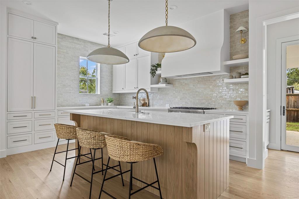 Casa Linda Estates - Residential