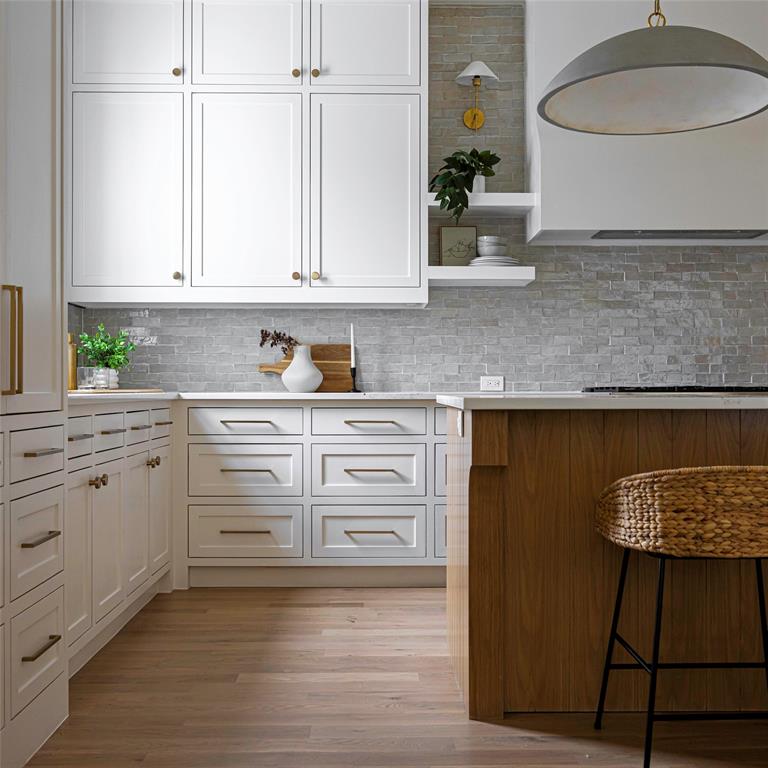 Casa Linda Estates - Residential