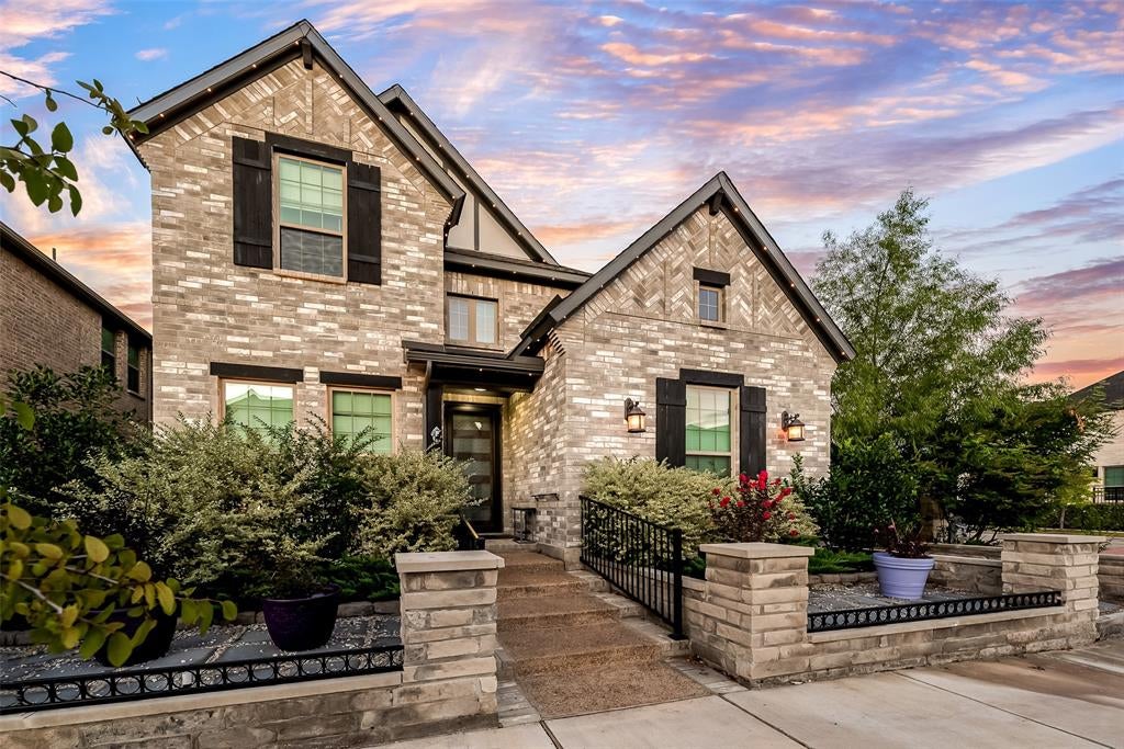 4325 Smokey Quartz Lane