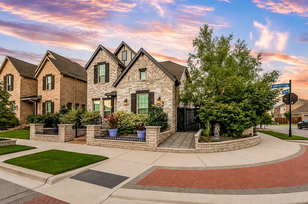 4325 Smokey Quartz Lane