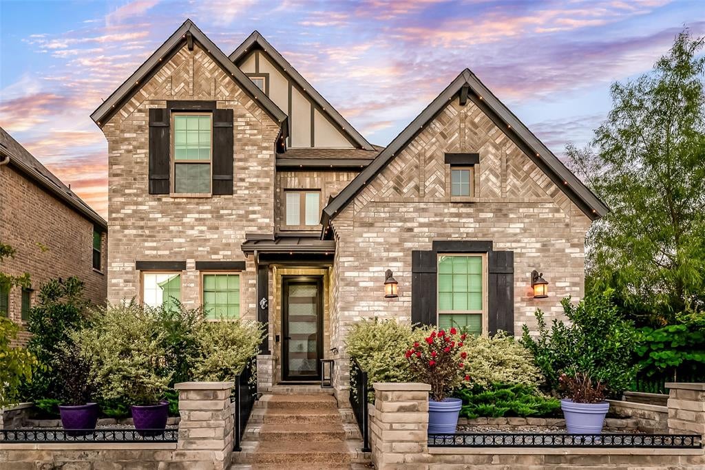 4325 Smokey Quartz Lane