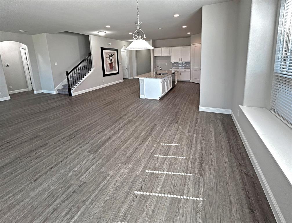 2809 Lakeside Drive
