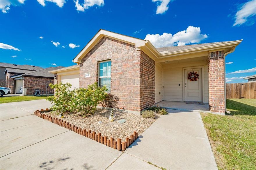 Price Improvement!!

Assumable VA Loan at 2.75% can't beat that!!

This beautifully maintained home offers a spacious layout with three comfortable bedrooms and two full bathrooms. Nestled against a large, open field with no neighbors behind, enjoy peace and privacy in your backyard oasis.
Some Key Features:
New Roof (2022) for peace of mind and long-lasting durability
Upgraded HVAC System featuring a second air intake for increased efficiency and a UVC light for air purification
Spacious Pantry redesigned for maximum efficiency and extra storage capacity
Primary Shower Upgraded (2025) with modern finishes and attention to detail
Custom Modem Internet Cables installed in the front bedroom, primary bedroom, and living room for fast, reliable connectivity

Come see this one and make it yours.