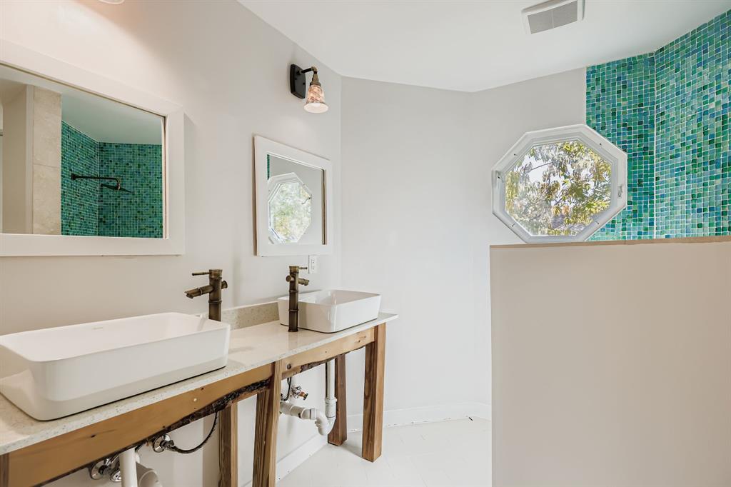 Gables At Royal Lane - Residential