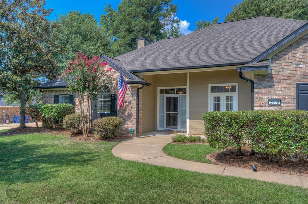 2200 Grapevine Lane