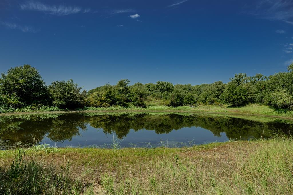 0001 W Pleasant Valley Road