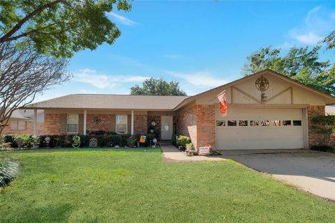 A home in Terrell