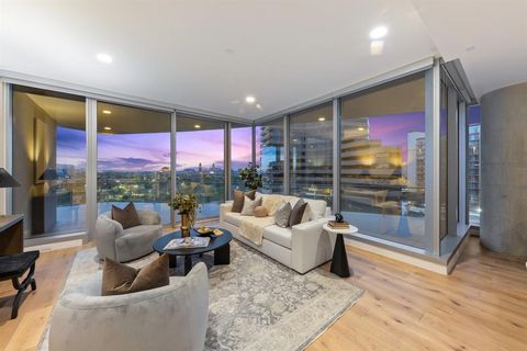 3130 N Harwood Street 804 Dallas TX 75201