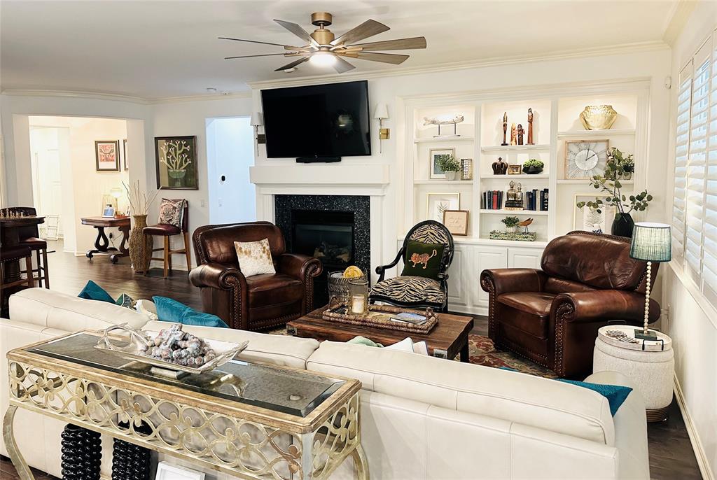 9128 Perimeter Street