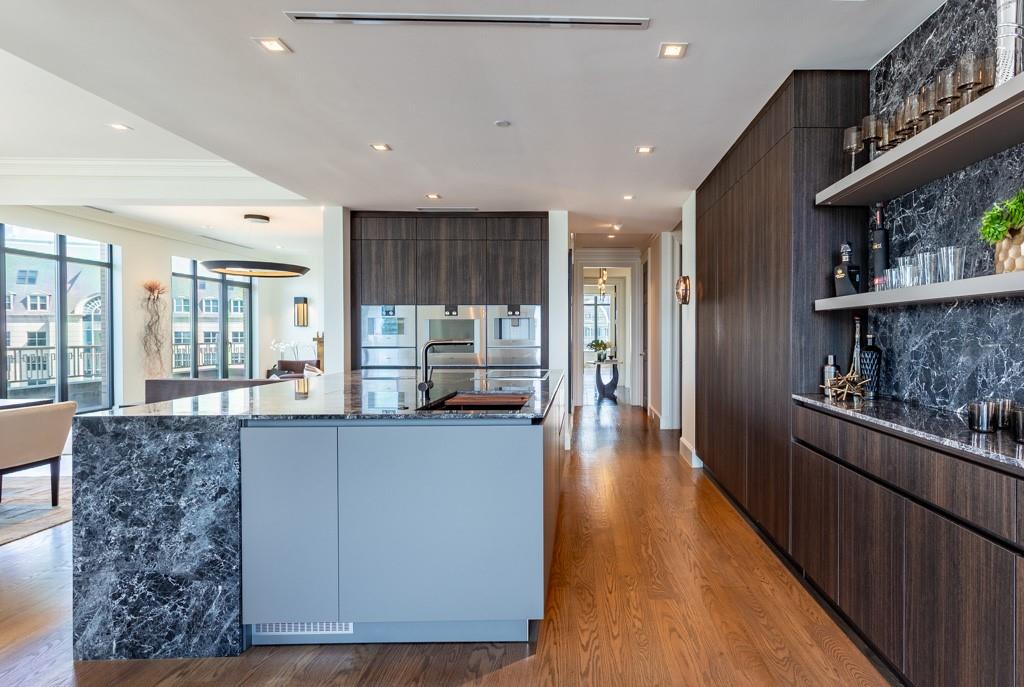 Ritz-Carlton 2 Residences 1 - Residential