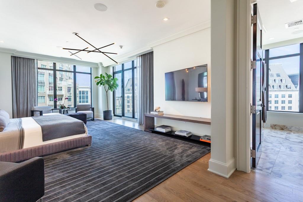 Ritz-Carlton 2 Residences 1 - Residential