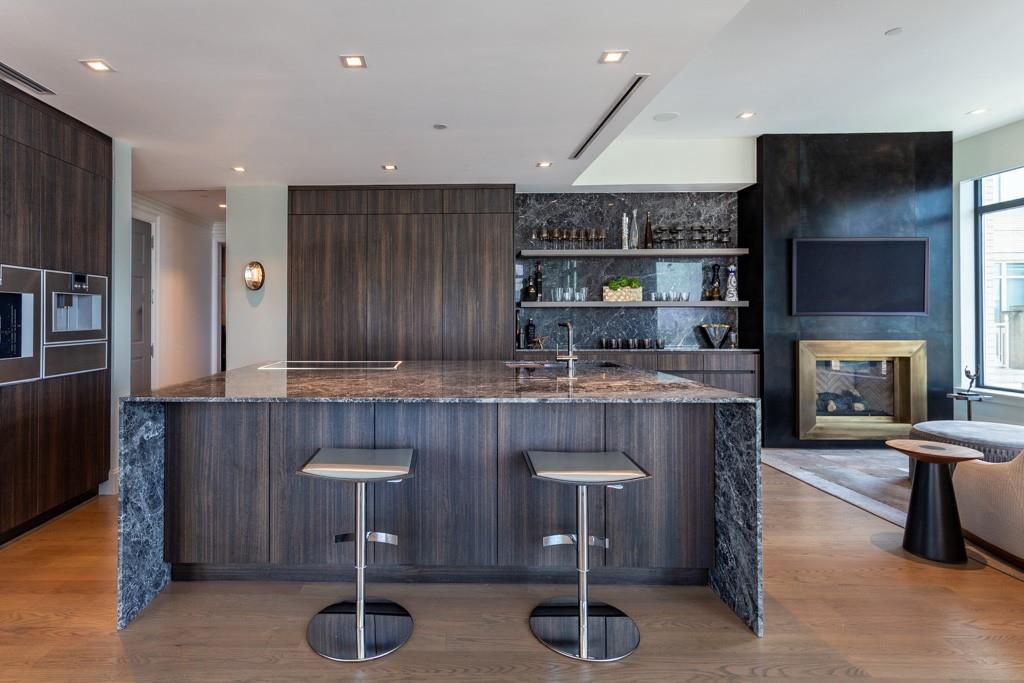 Ritz-Carlton 2 Residences 1 - Residential