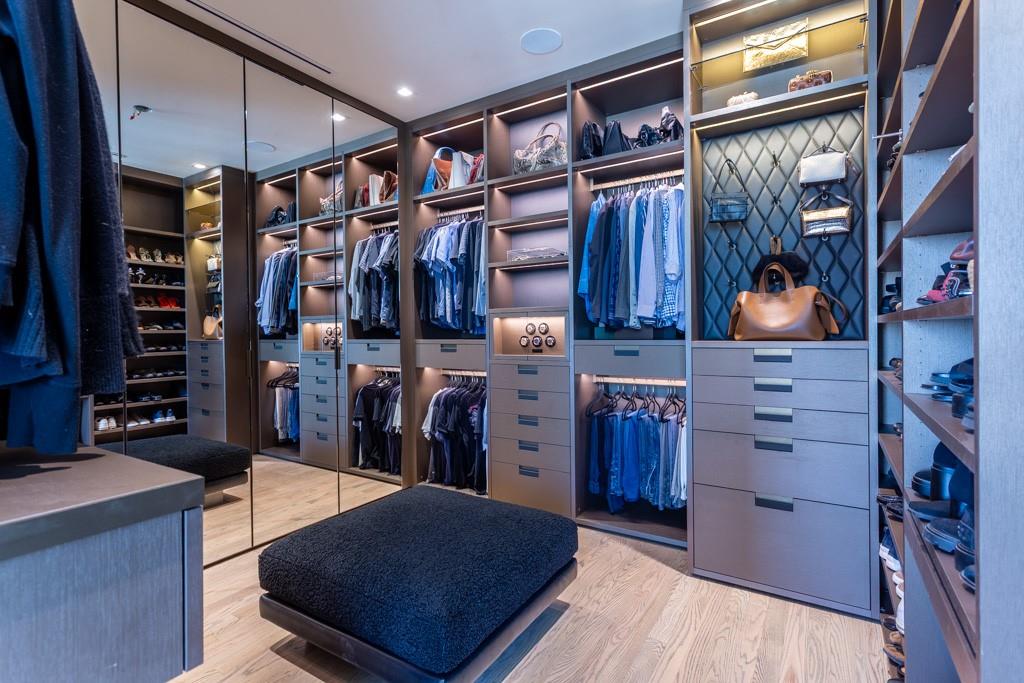 Ritz-Carlton 2 Residences 1 - Residential