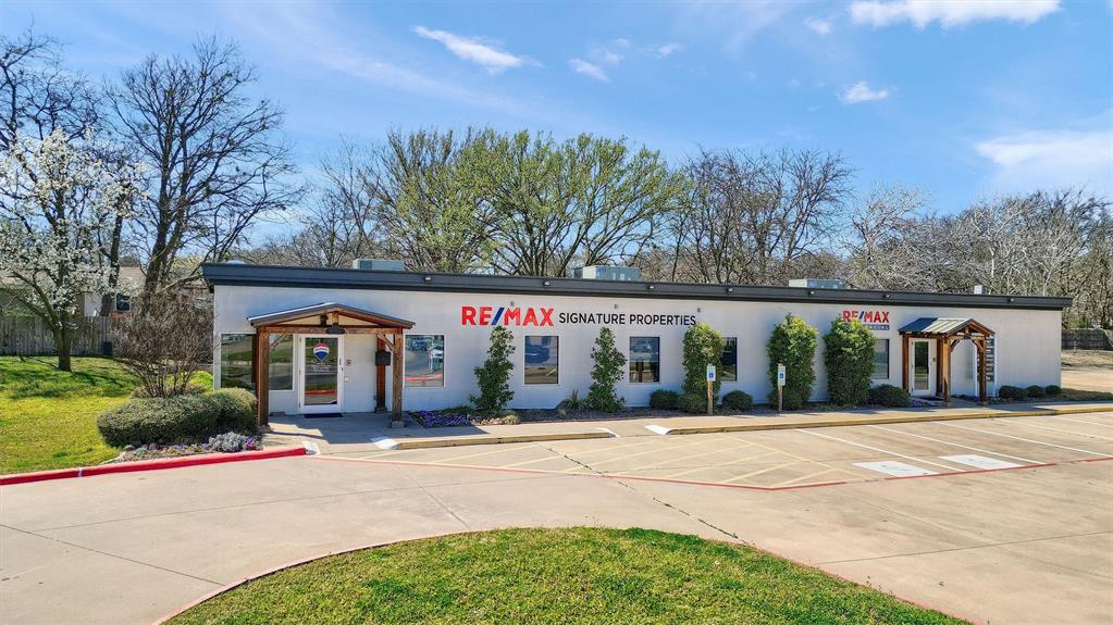205 W Lamberth Road