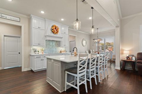 Tiny photo for 6030 County Road 401, Grandview, TX 76050 (MLS # 21098374)