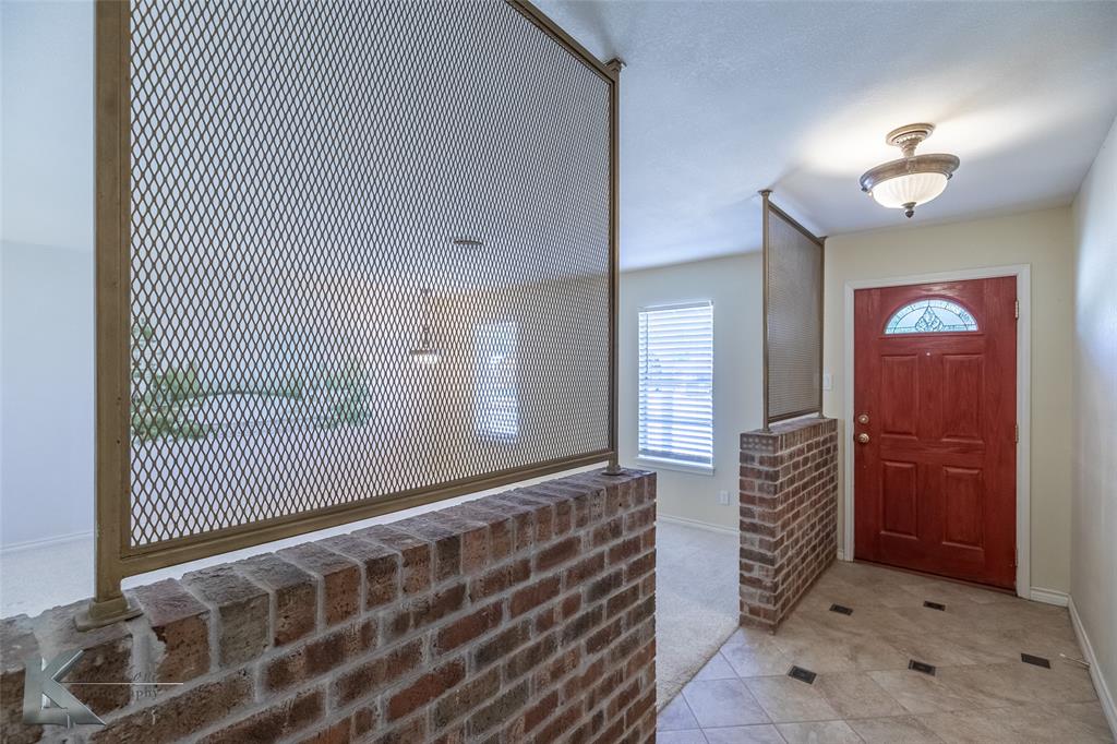 2118 Brentwood Drive