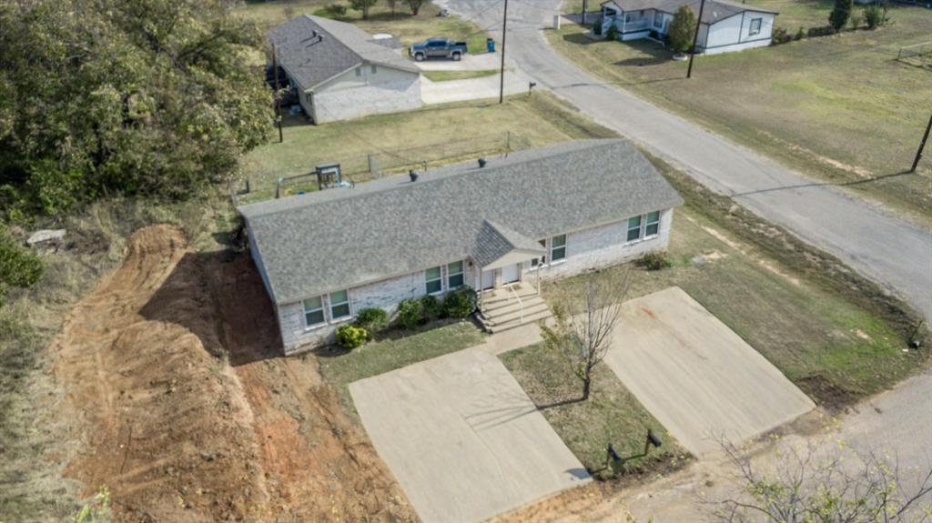 309-311 Lilac Drive