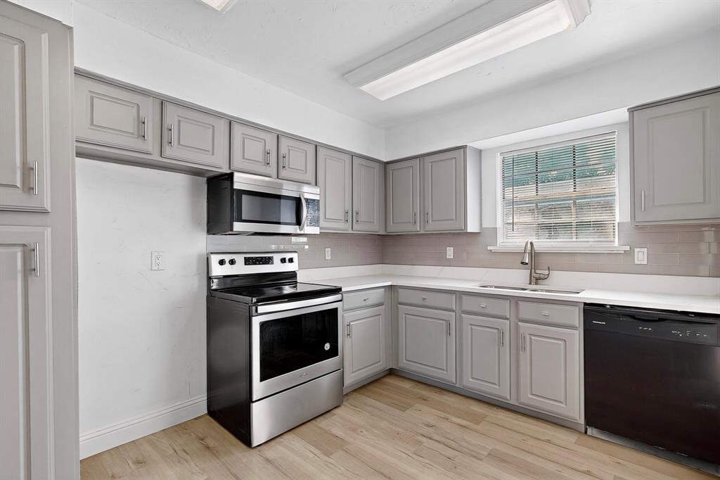 Prestonwood Green Condos - Residential