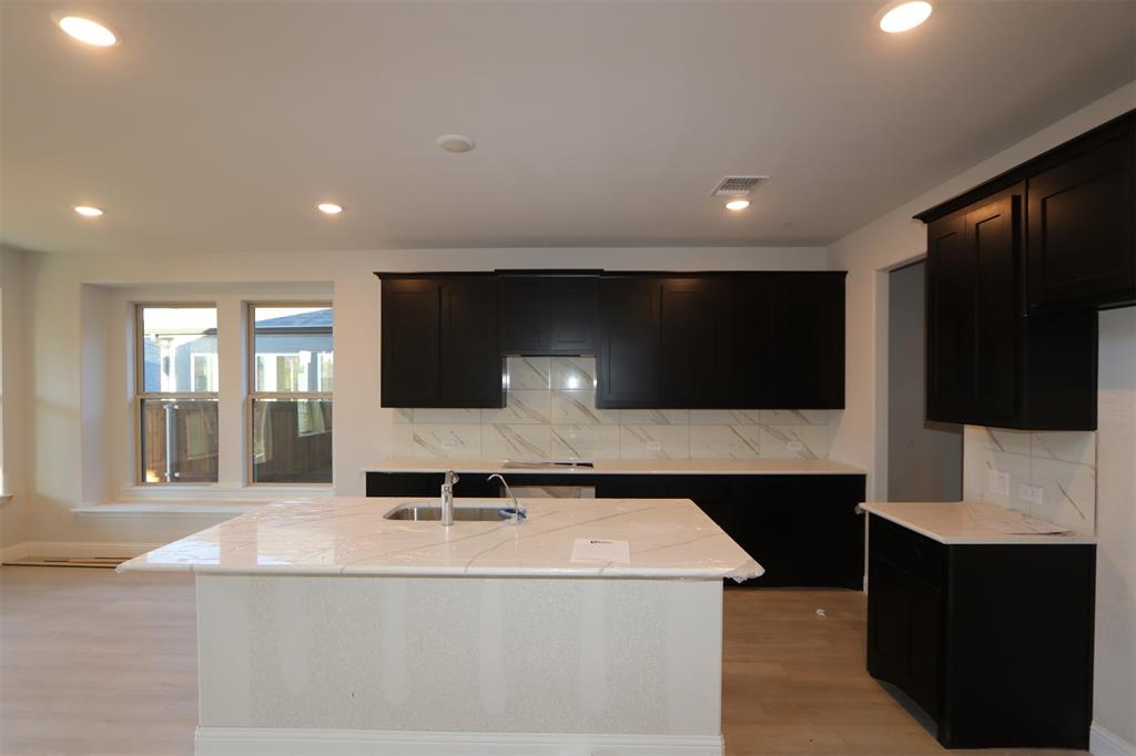 7405 Lemon Tree Place
