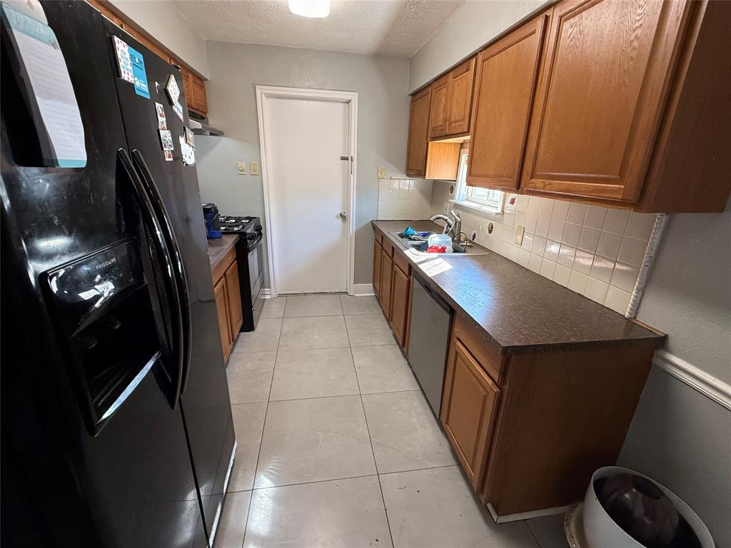 1535 Clearbrook Street