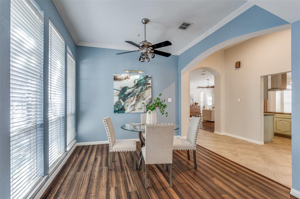 3784 Lakeway Court