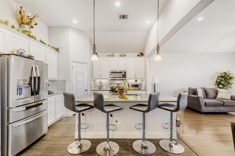 Tiny photo for 247 Dakota Drive, Waxahachie, TX 75167 (MLS # 21223758)