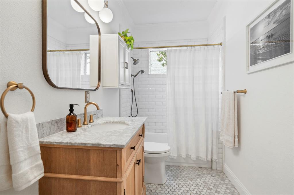 GREENLAND HILLS HILL TOP SECTION - Residential