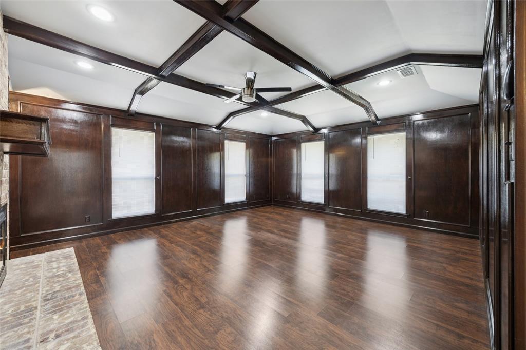 3633 Ridgewood Drive