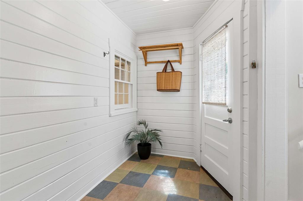LAKELAND TERRACE - Residential